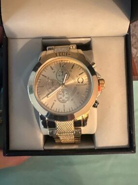 Gold Tone Men’s Chronograph Watch